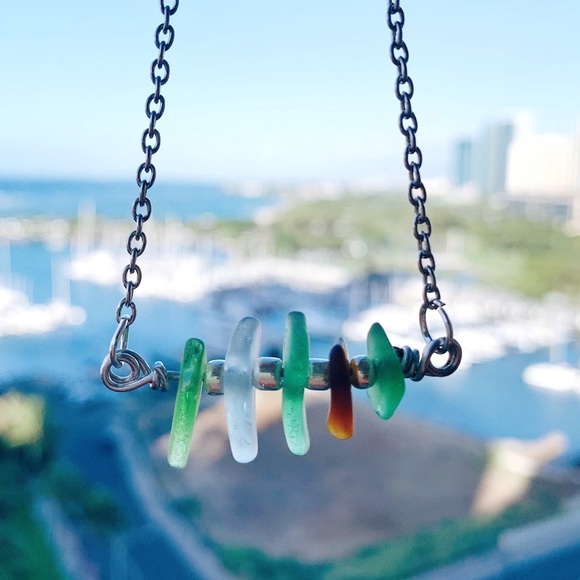 Jewelry - 5 Stone Hawaiian Seaglass Bar Necklace